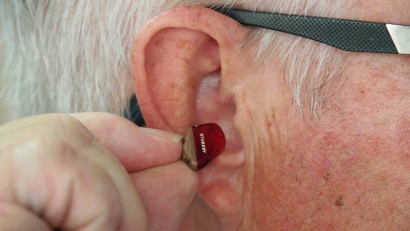 New Hearing Aid Features That Transform Retirement